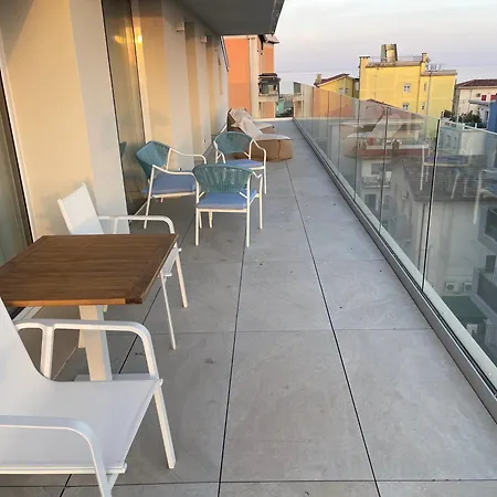 Haus Margarete - Attico Infinity Vista Mare Con Jacuzzi - Agenzia Cocal Caorle