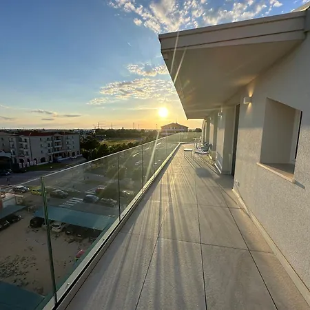Lejlighed Haus Margarete - Attico Infinity Vista Mare Con Jacuzzi - Agenzia Cocal *